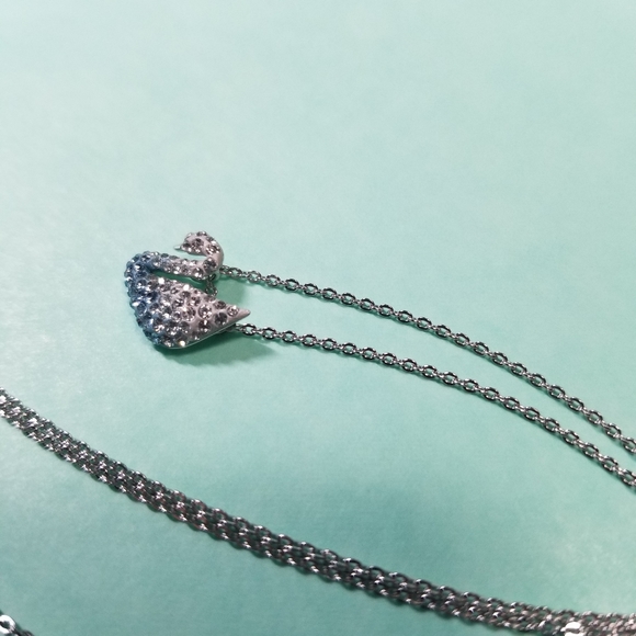 Authentic Swarovski Blue Swan in As New Condition - Picture 7 of 8